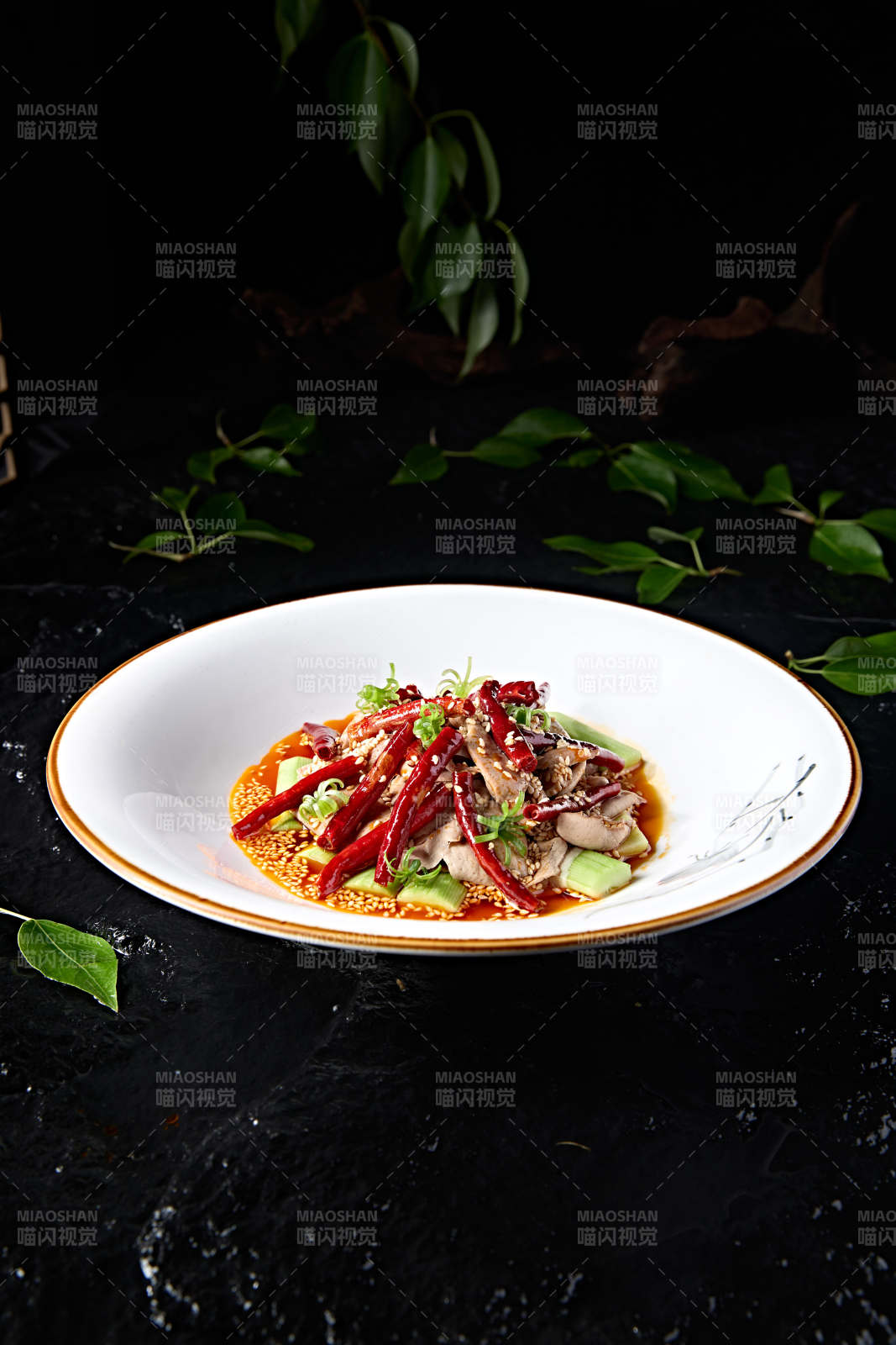 精美凉菜红油香辣芝香小腰片