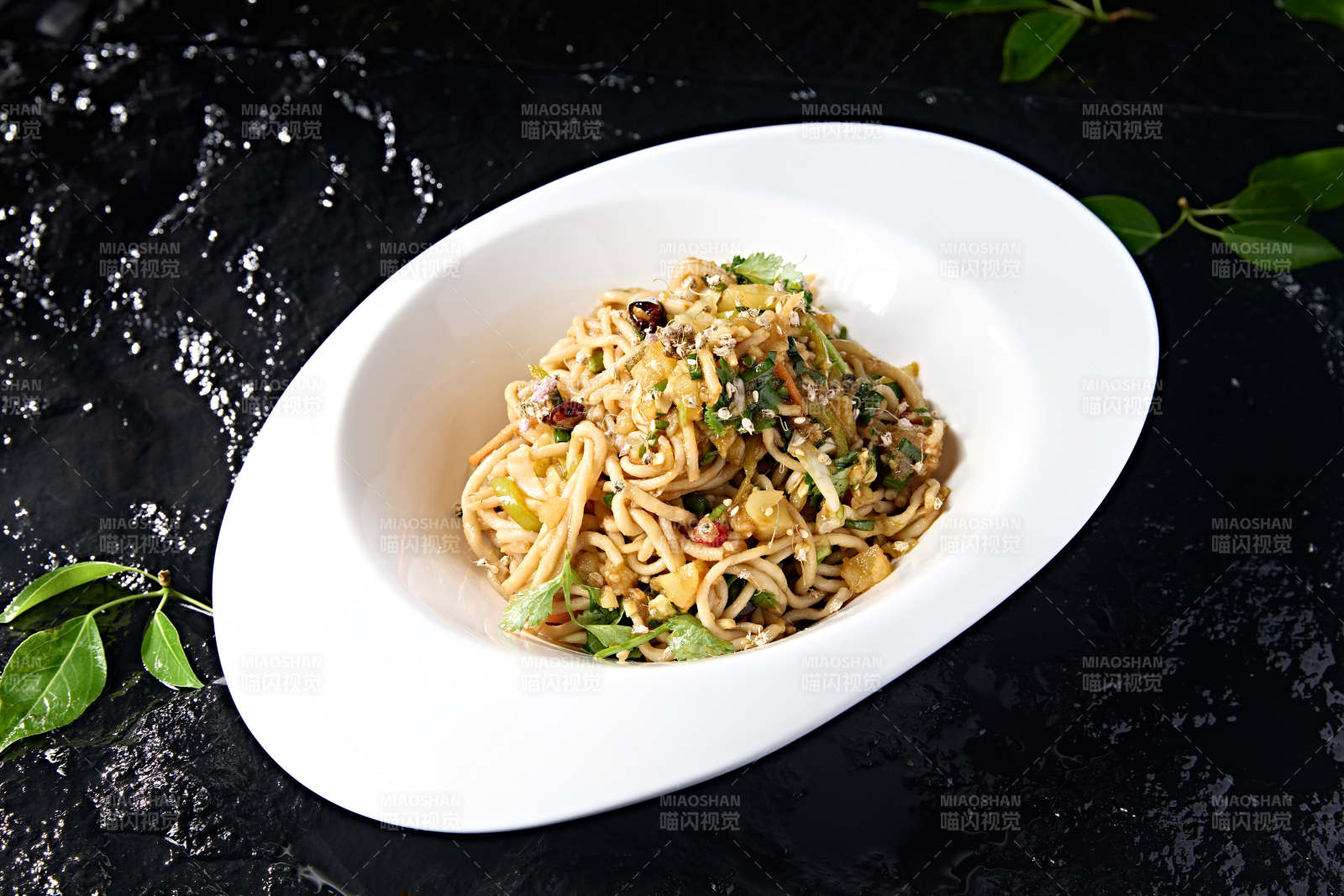 地方风味凉菜凉拌莜面饸饹