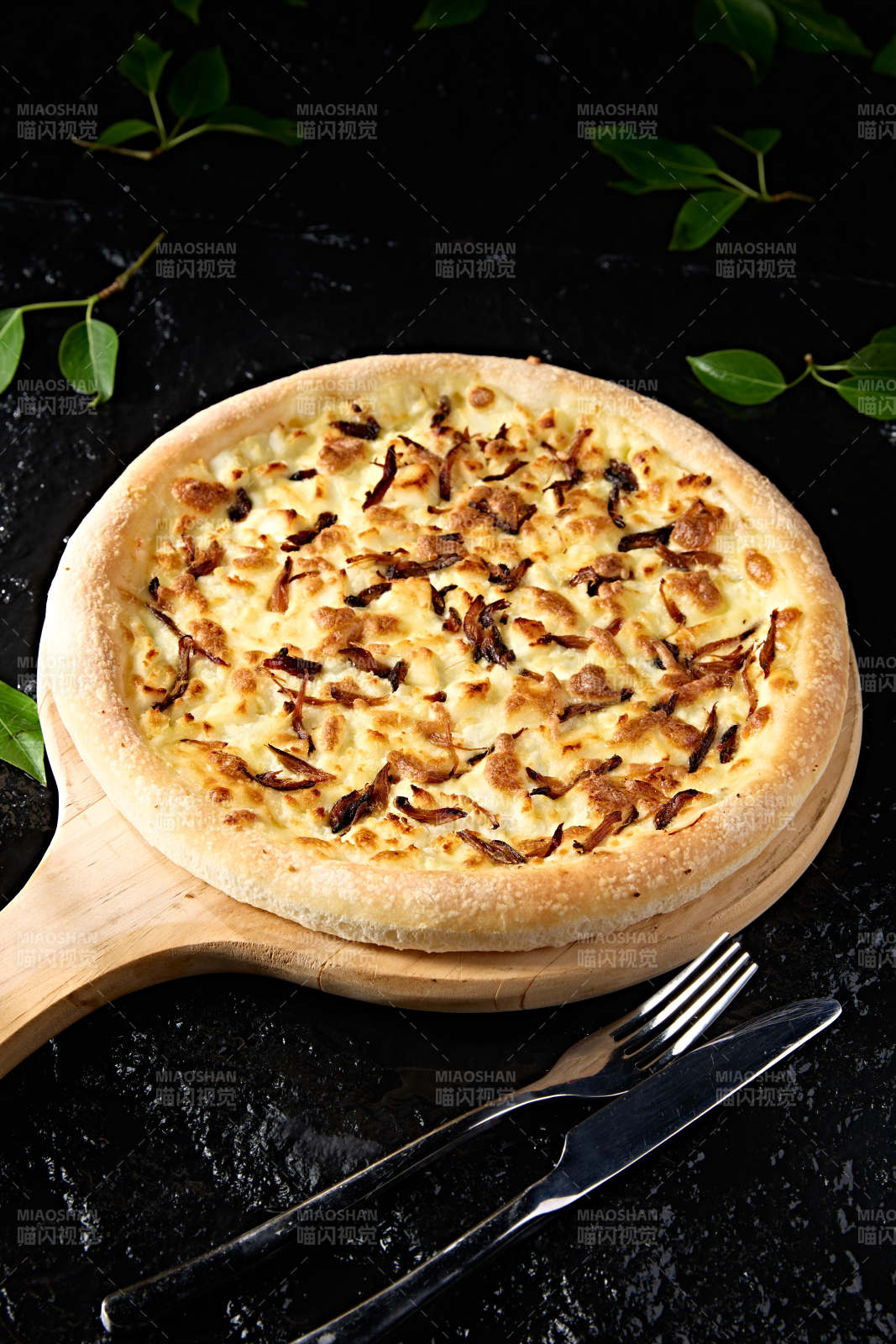 意大利传统美食烤披萨