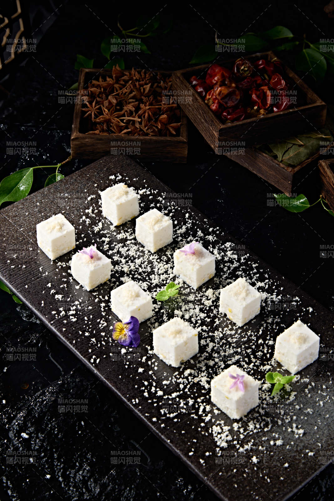 精美涼菜草原奶豆腐丁