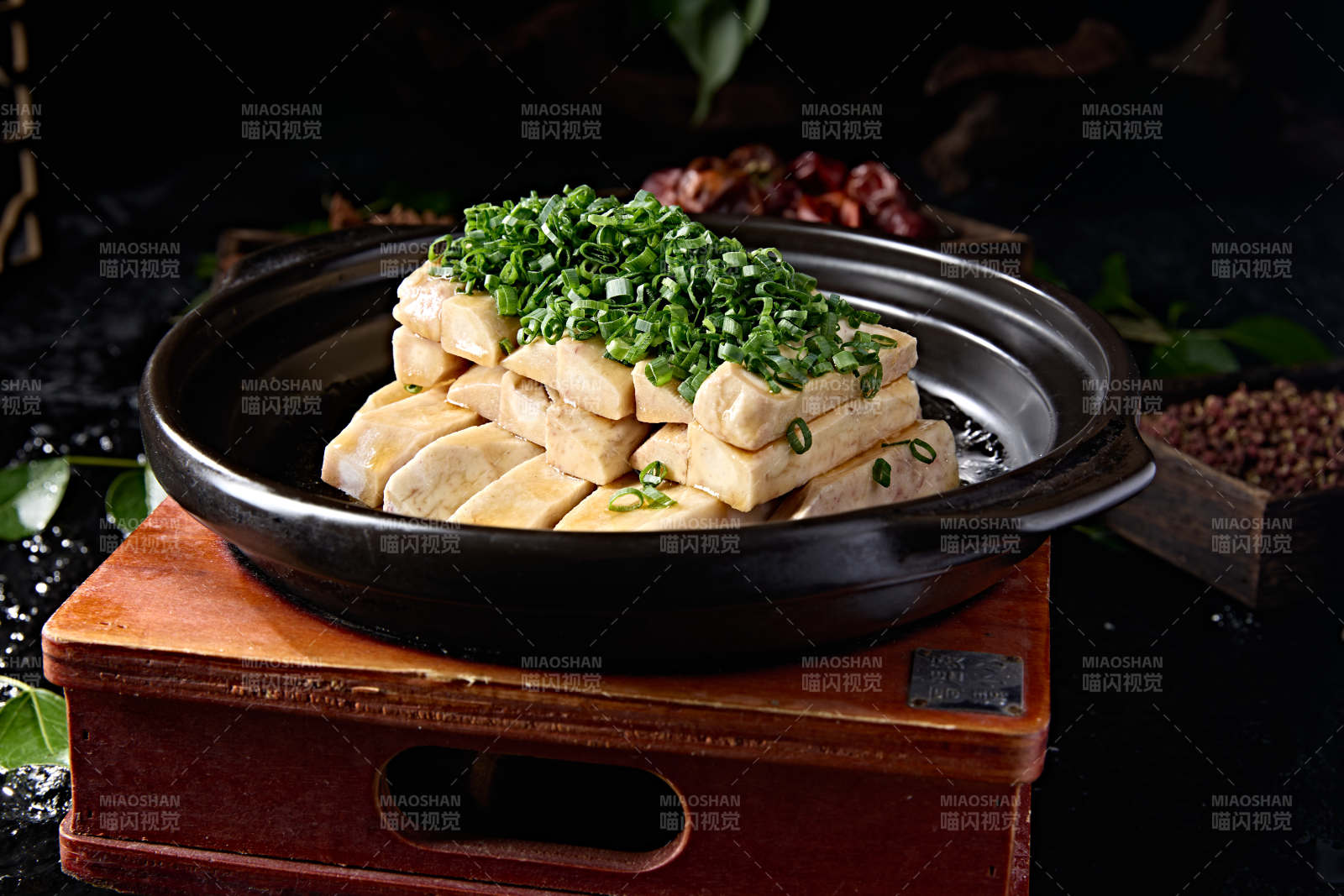 砂锅葱香焗芋头条