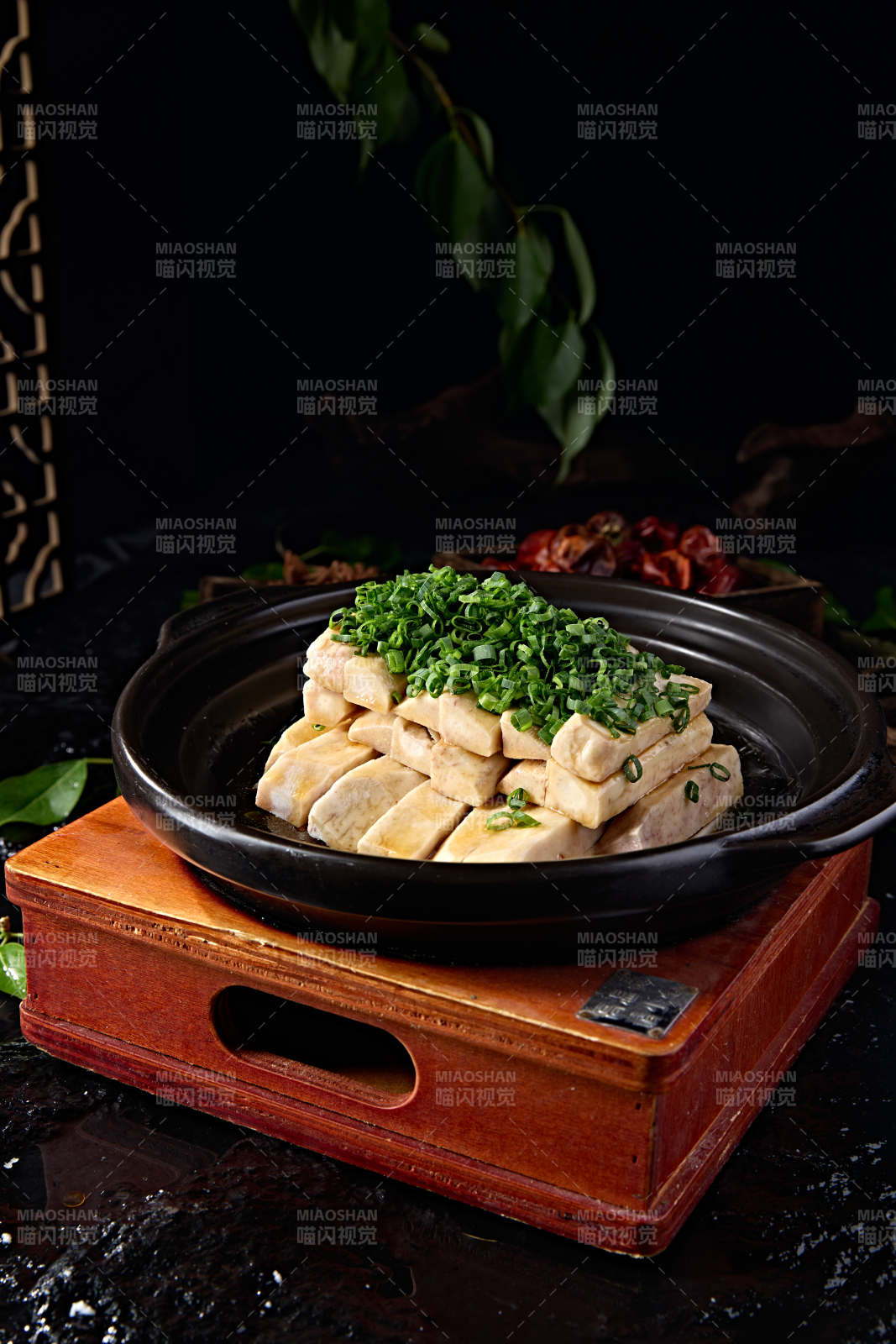 砂锅葱香焗芋头条