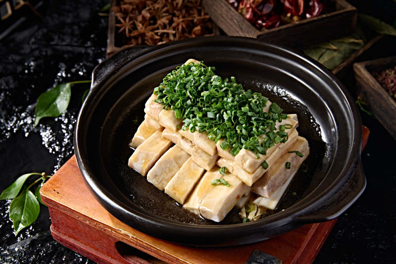 砂锅葱香焗芋头条