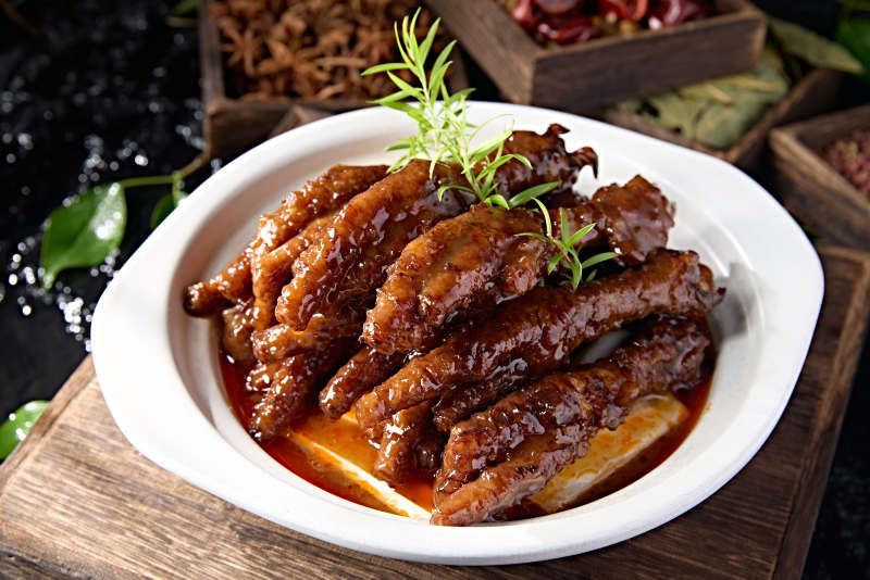 酱香浓汤炖虎皮鸡爪