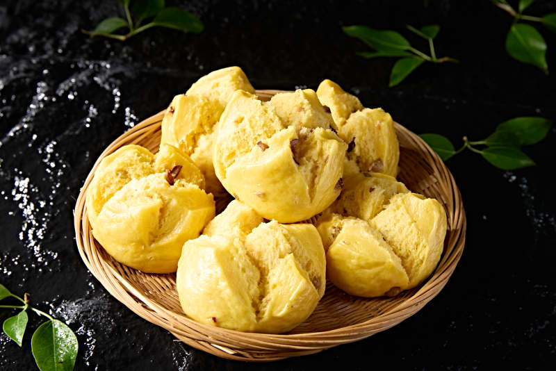 农家美食香蒸开花黄馍馍