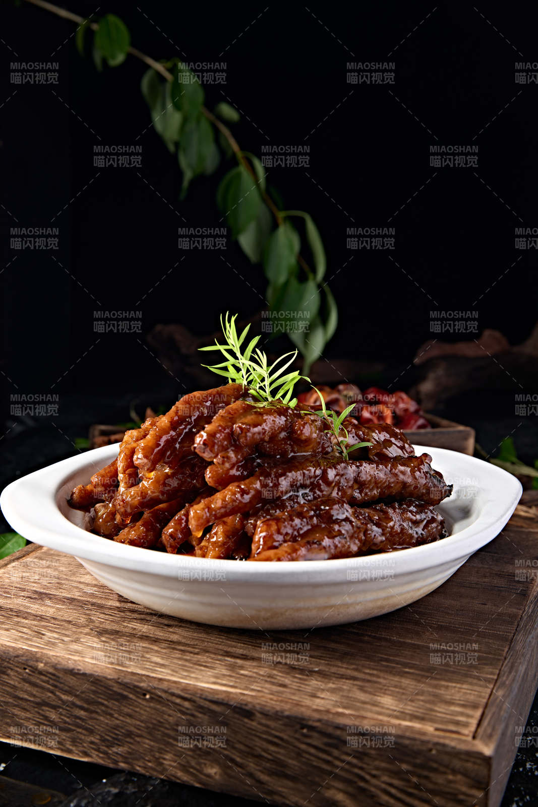 酱香浓汤炖虎皮鸡爪