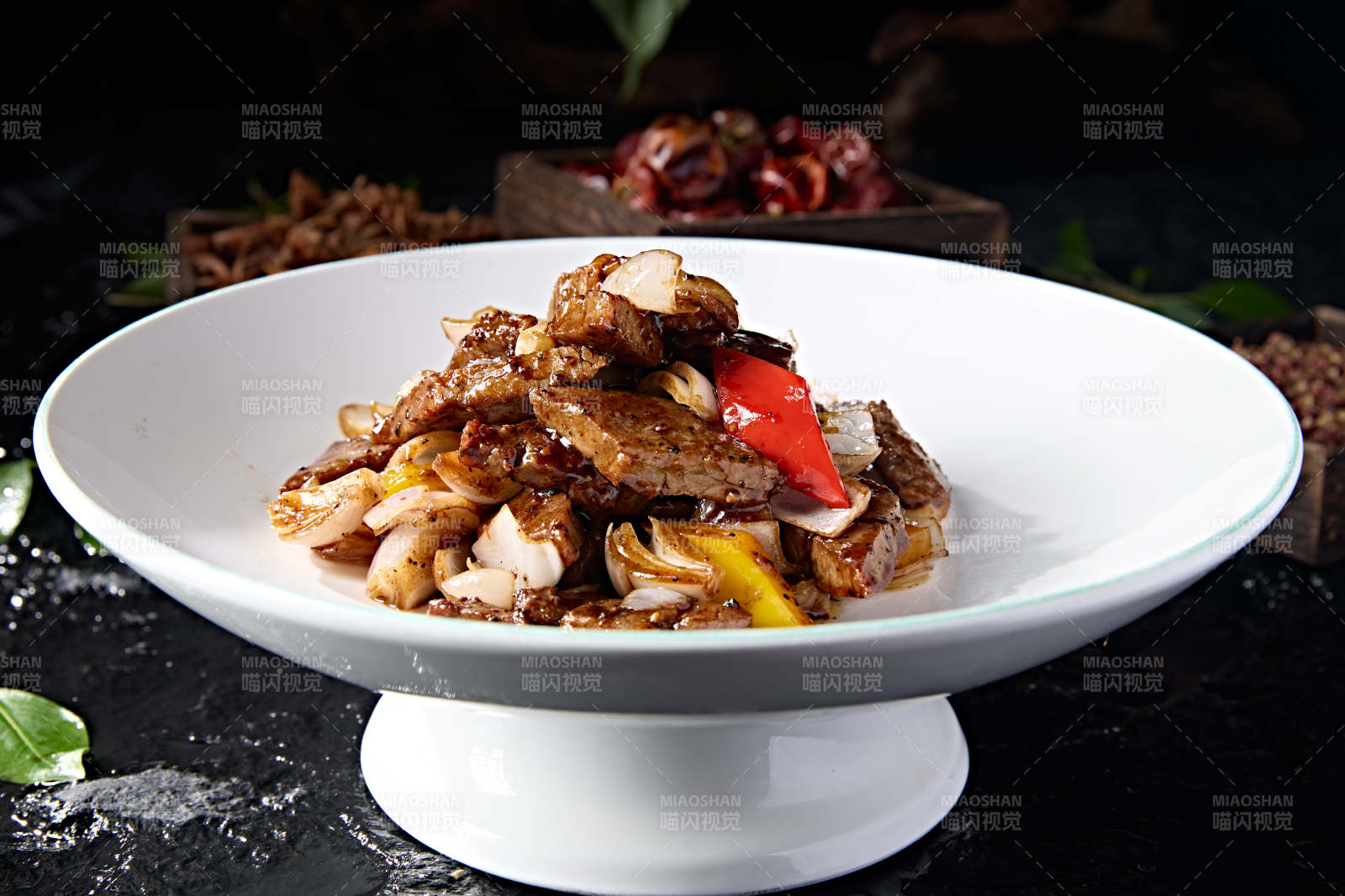 黑胡椒醬燒彩椒小洋蔥牛仔肉