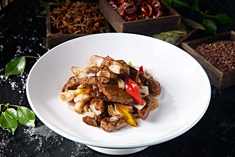 黑胡椒醬燒彩椒小洋蔥牛仔肉