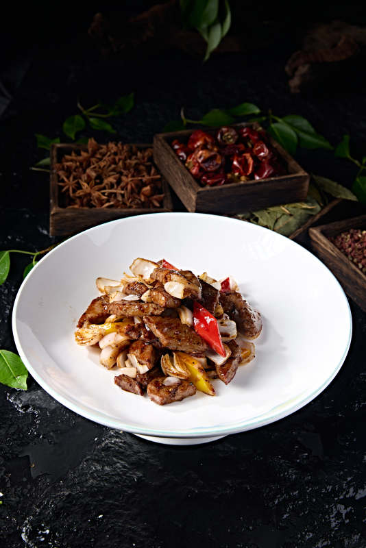 黑胡椒醬燒彩椒小洋蔥牛仔肉