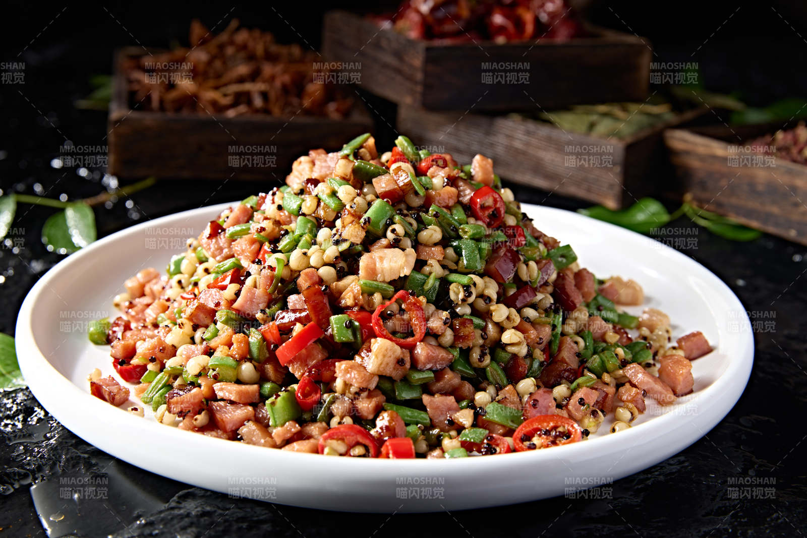 藜麥薏米剁椒小炒豇豆臘肉碎
