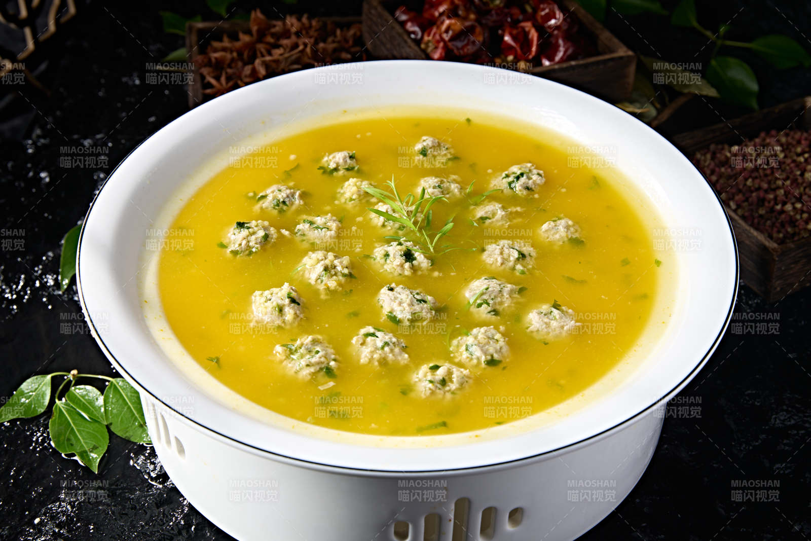 一品酸汤炖野菜珍珠肉丸