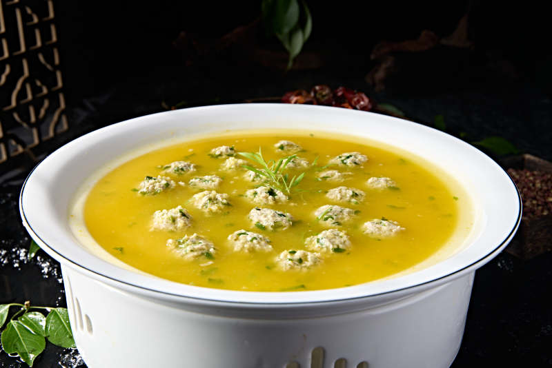 一品酸汤炖野菜珍珠肉丸