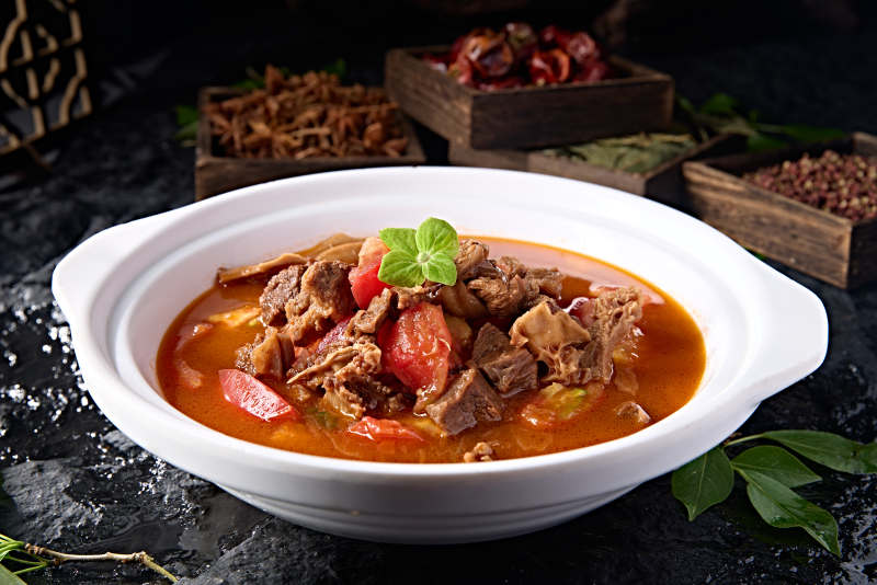 传统美食西红柿炖牛腩