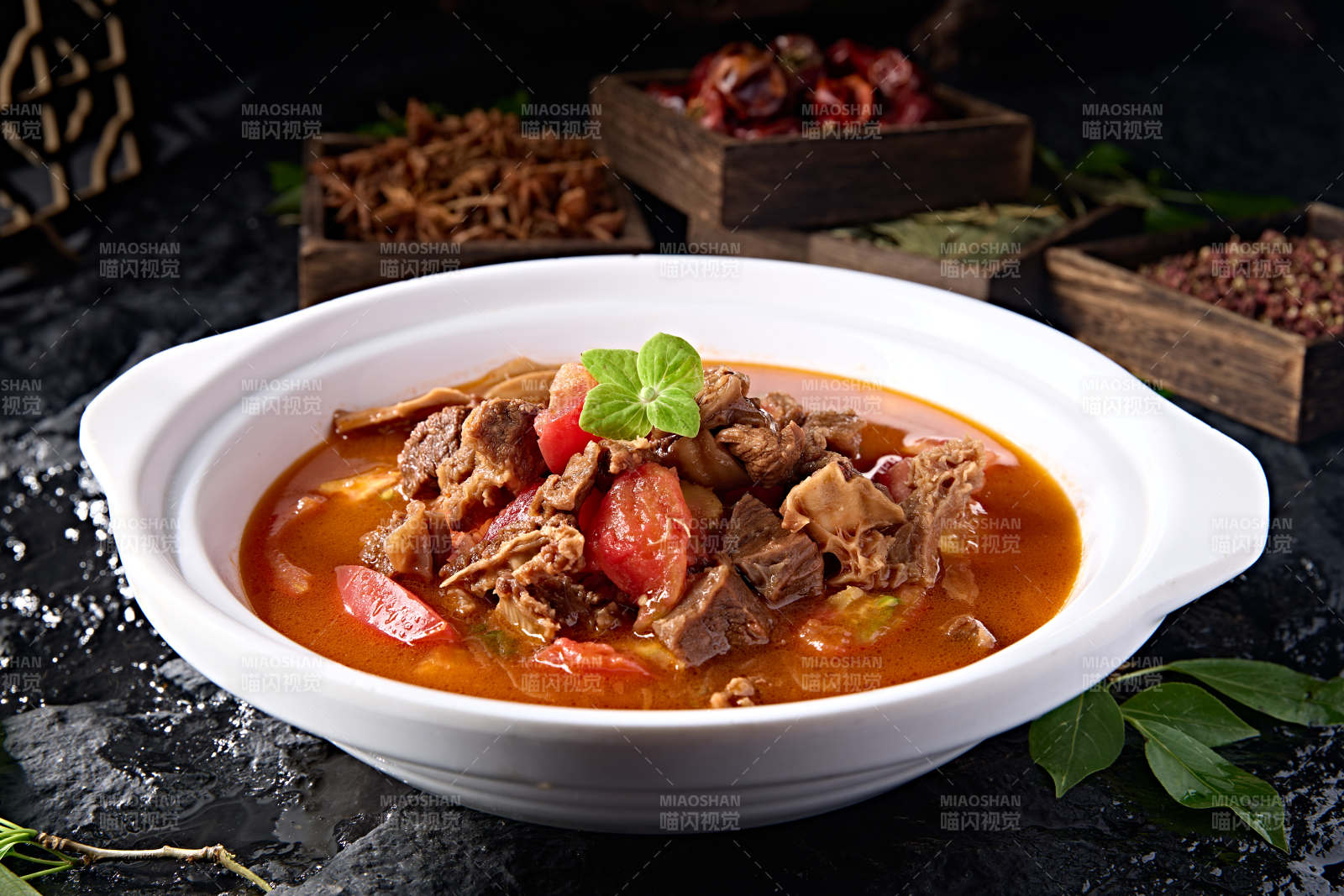 传统美食西红柿炖牛腩