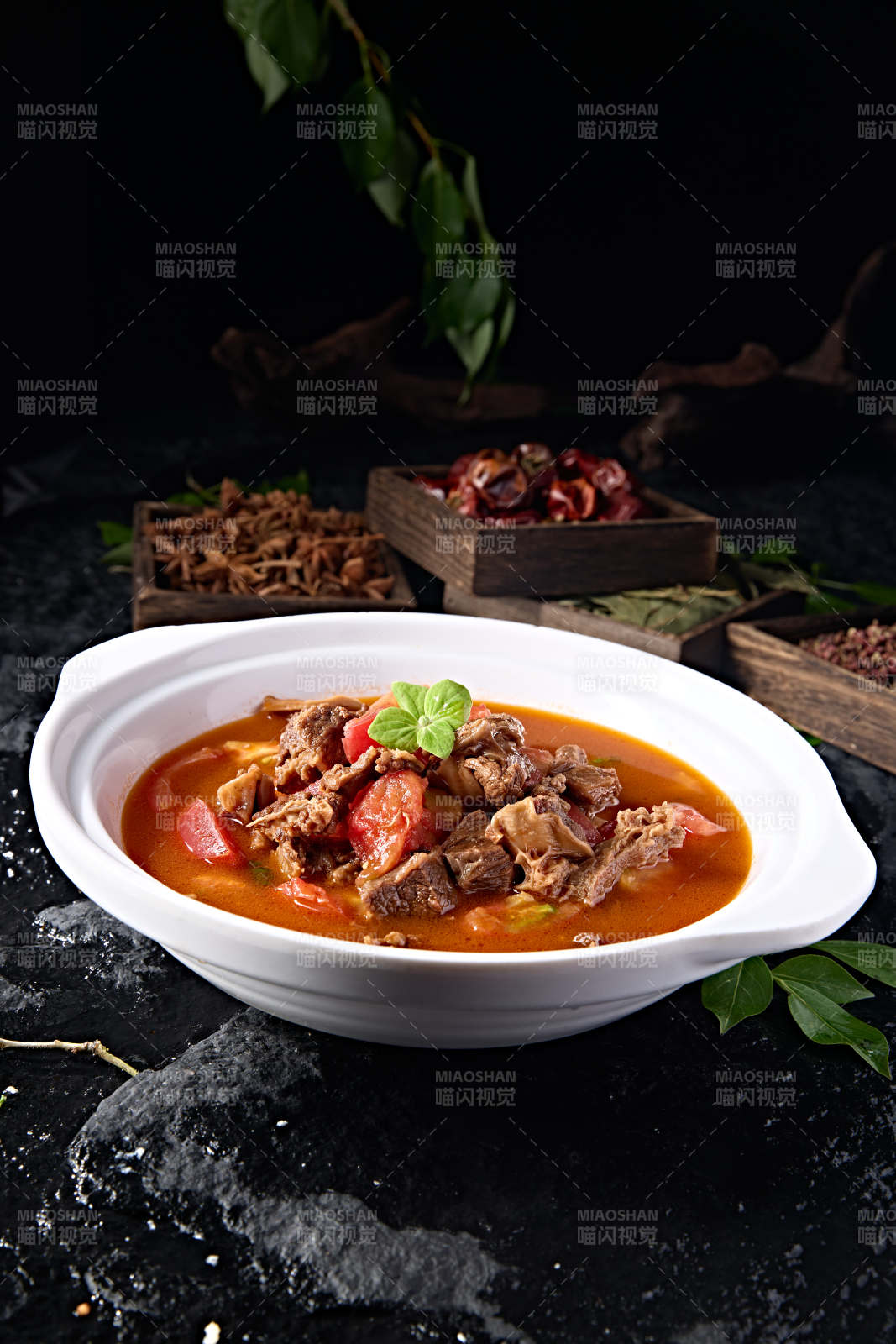 传统美食西红柿炖牛腩