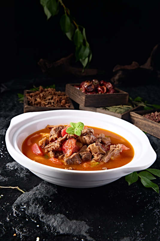 传统美食西红柿炖牛腩