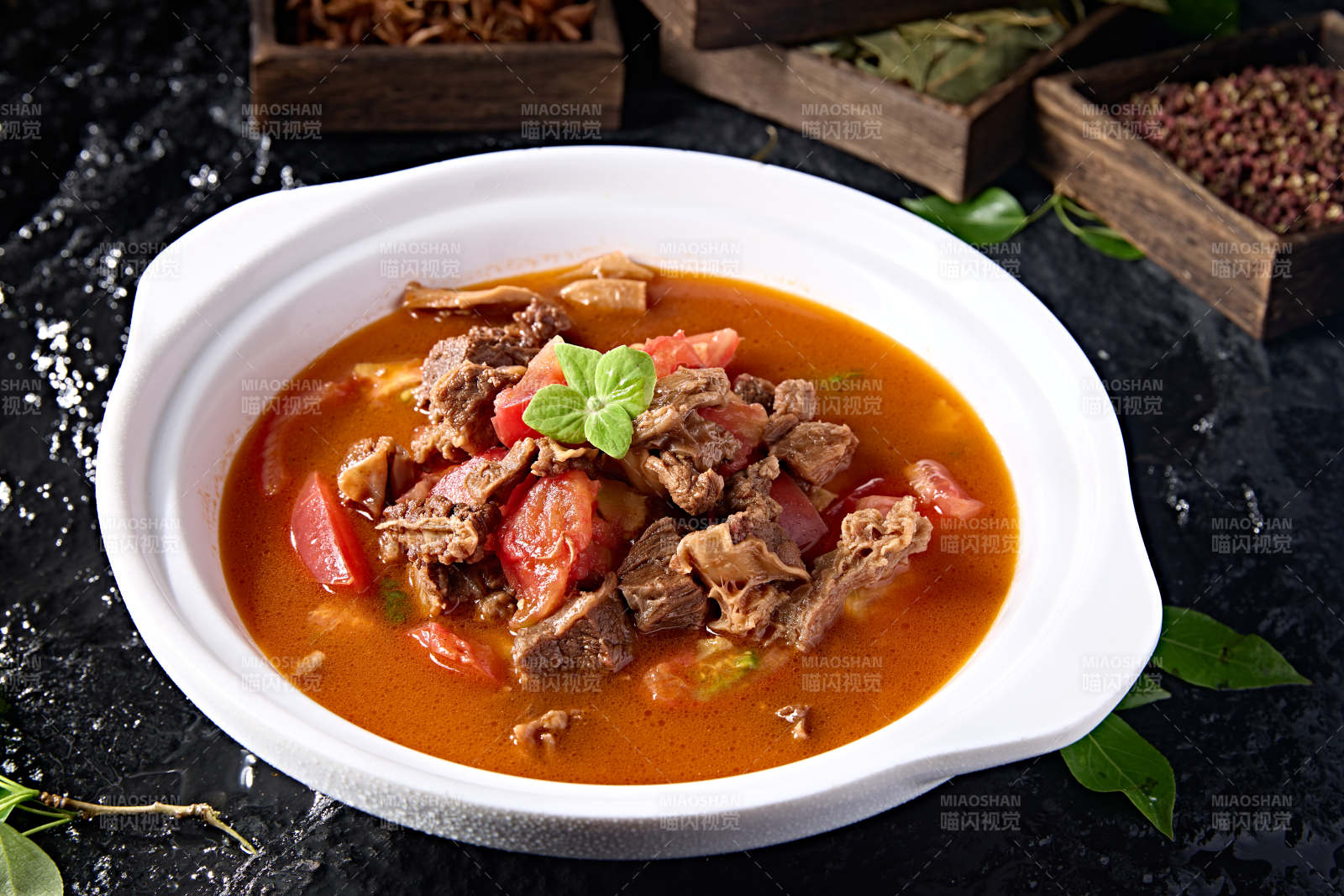 传统美食西红柿炖牛腩