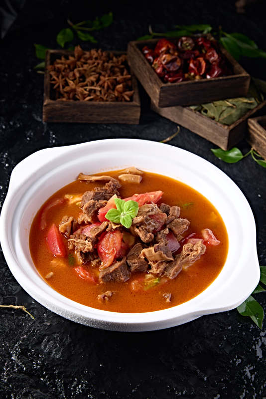 传统美食西红柿炖牛腩