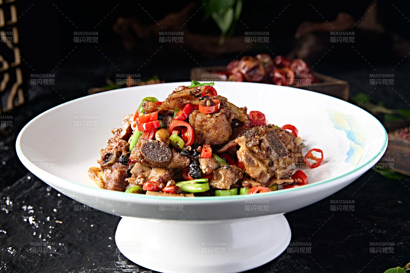 米椒豆豉蒜子炒猪小排