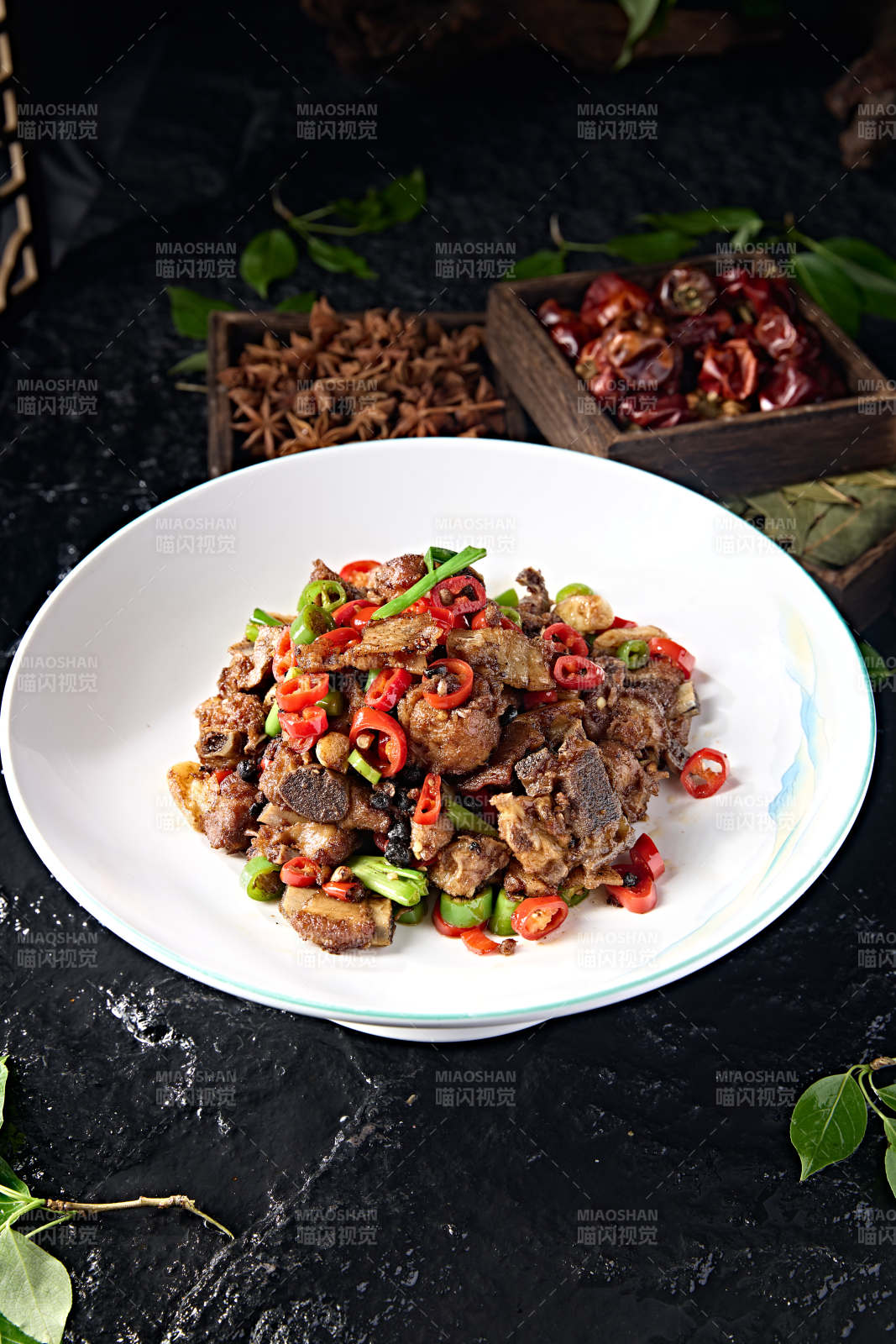 米椒豆豉蒜子炒猪小排