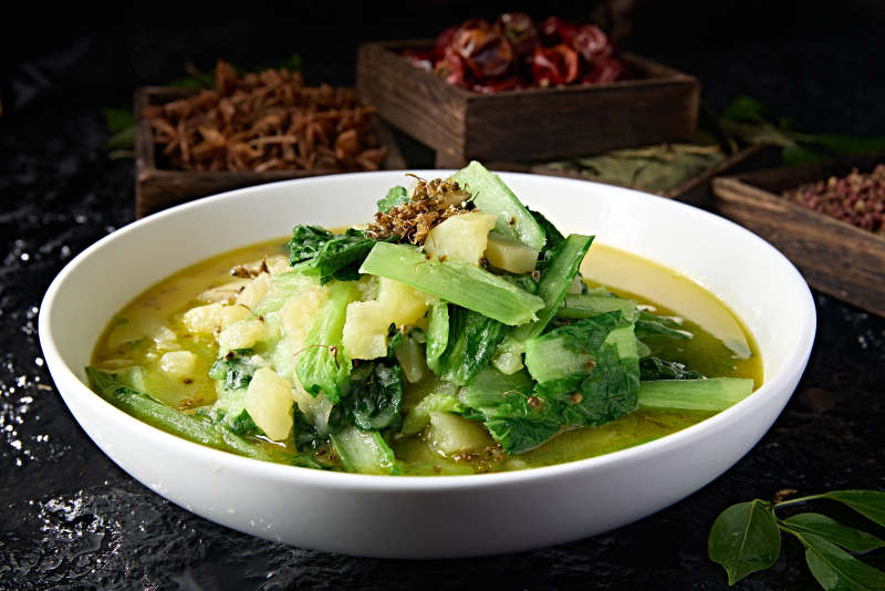 农家炖菜胡麻花土豆炖小白菜