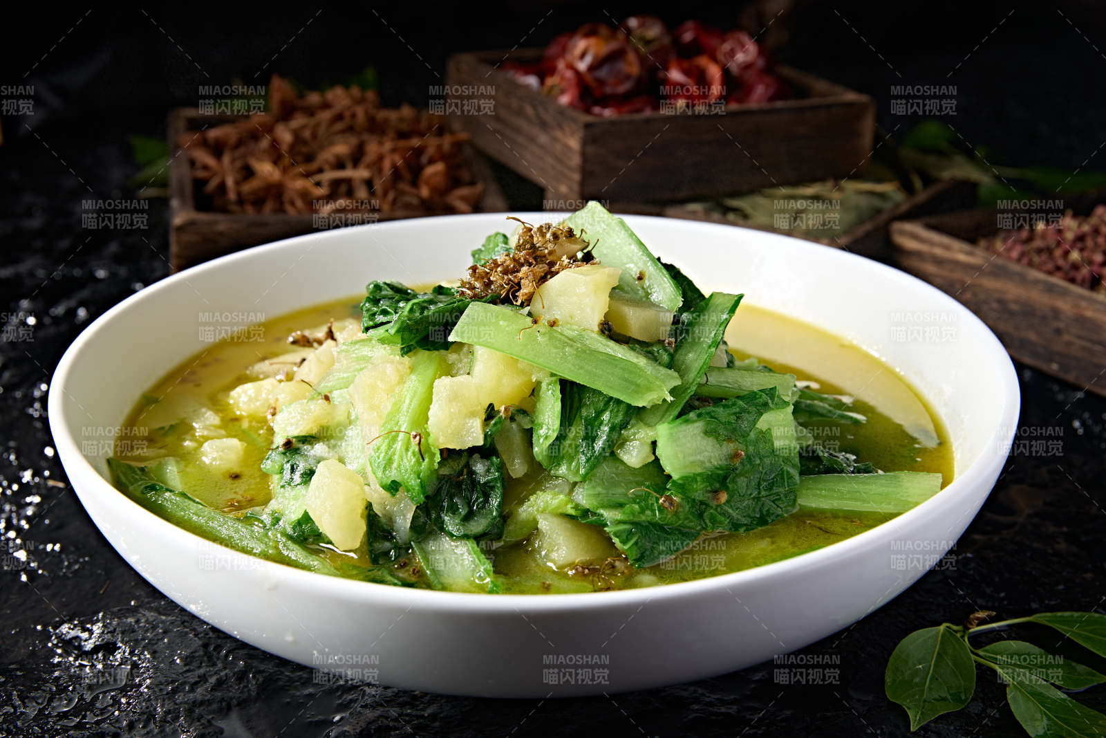 农家炖菜胡麻花土豆炖小白菜