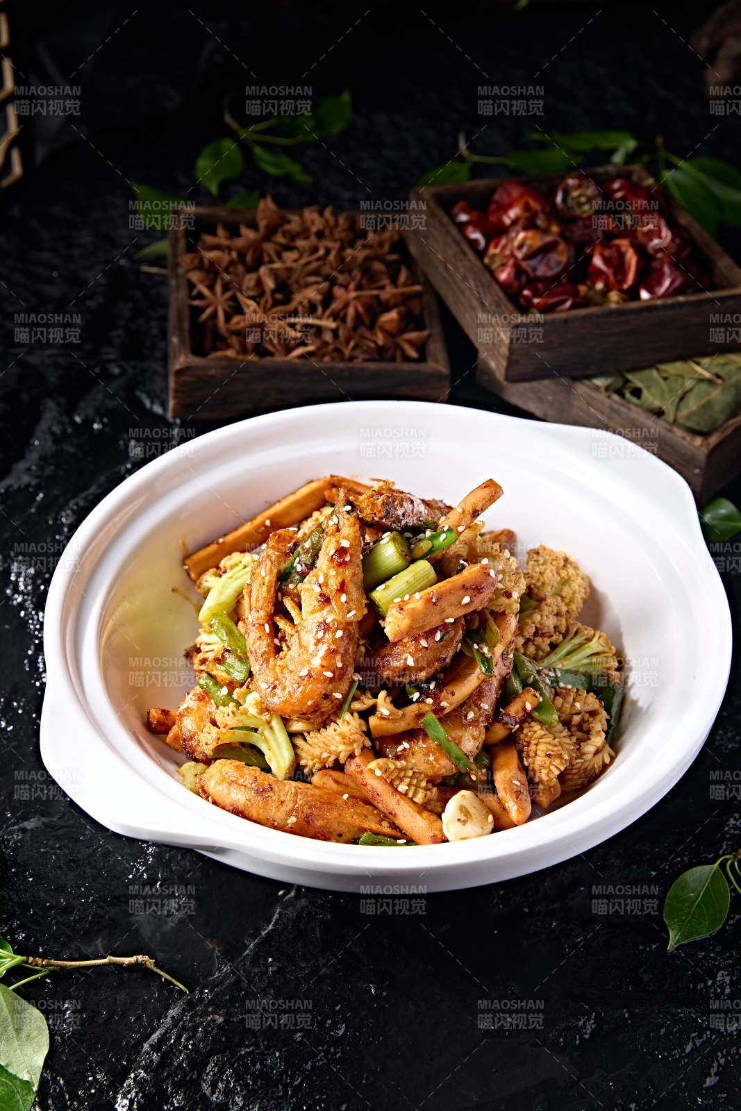 香锅鱿鱼卷土豆菜花烹大虾