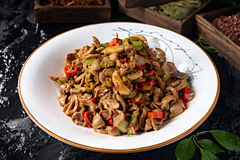湘味小炒酸豆角沫剁椒蒜子炒鸡胗