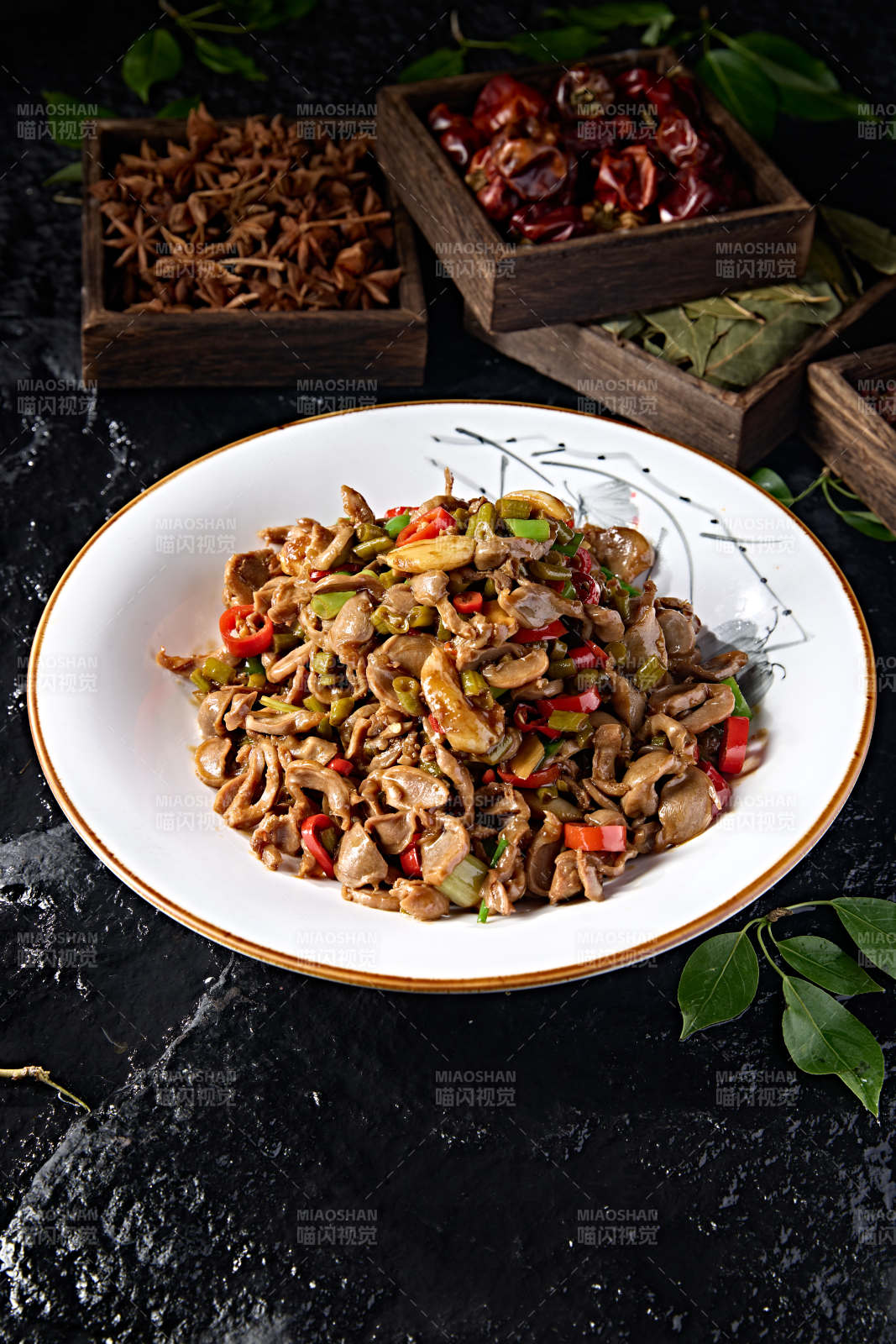 湘味小炒酸豆角沫剁椒蒜子炒鸡胗