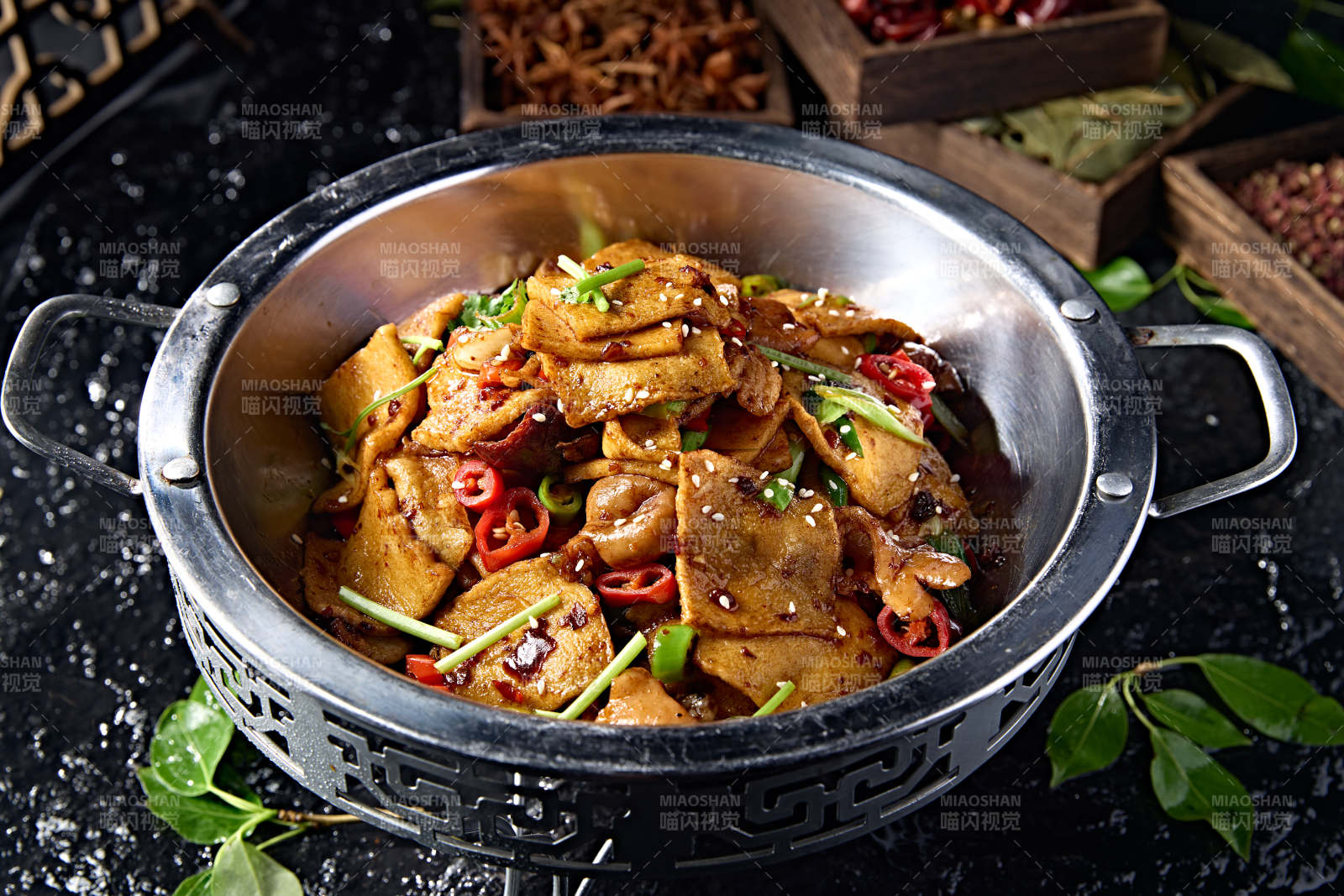 锅仔香辣豆豉肥肠千页豆腐