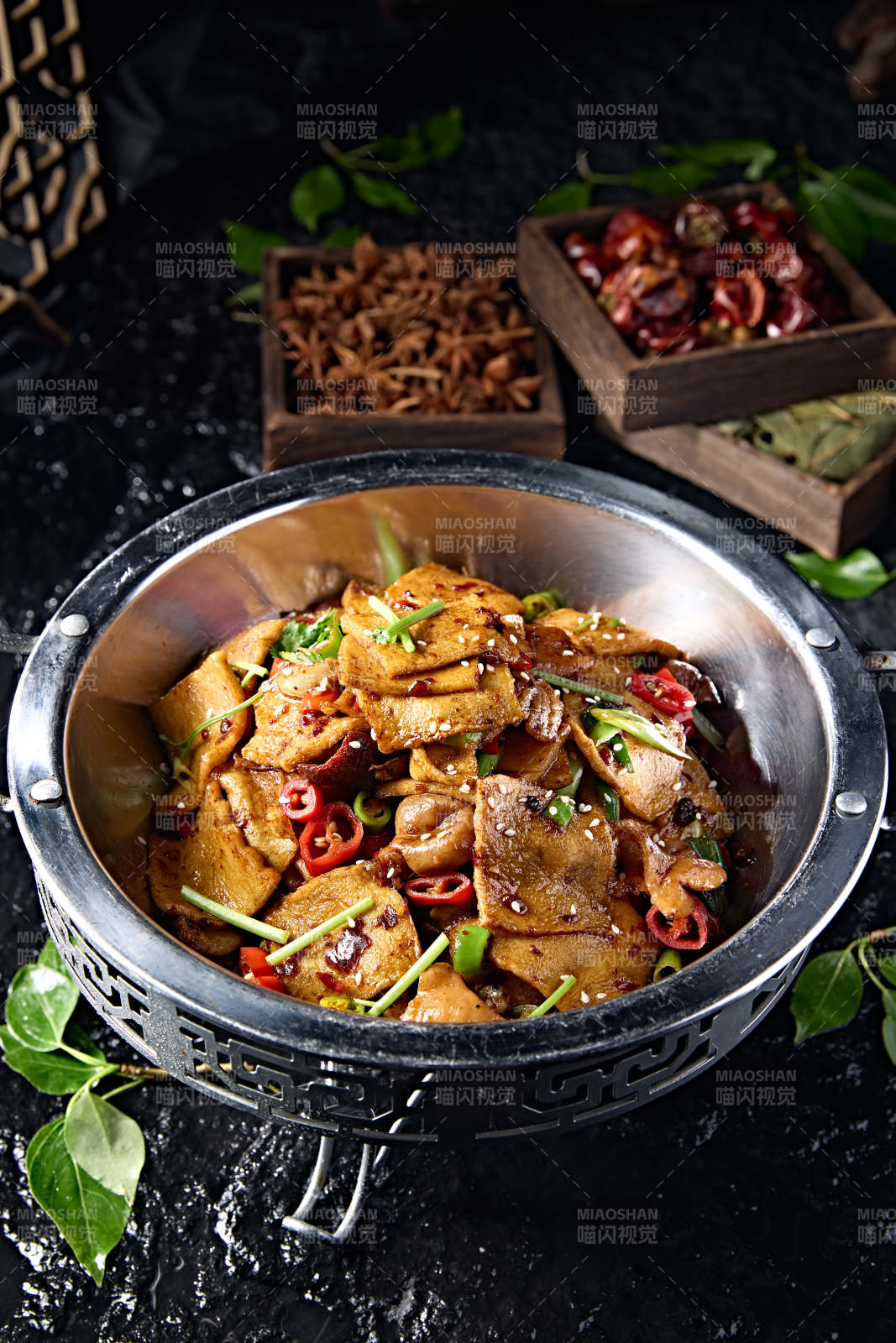 锅仔香辣豆豉肥肠千页豆腐