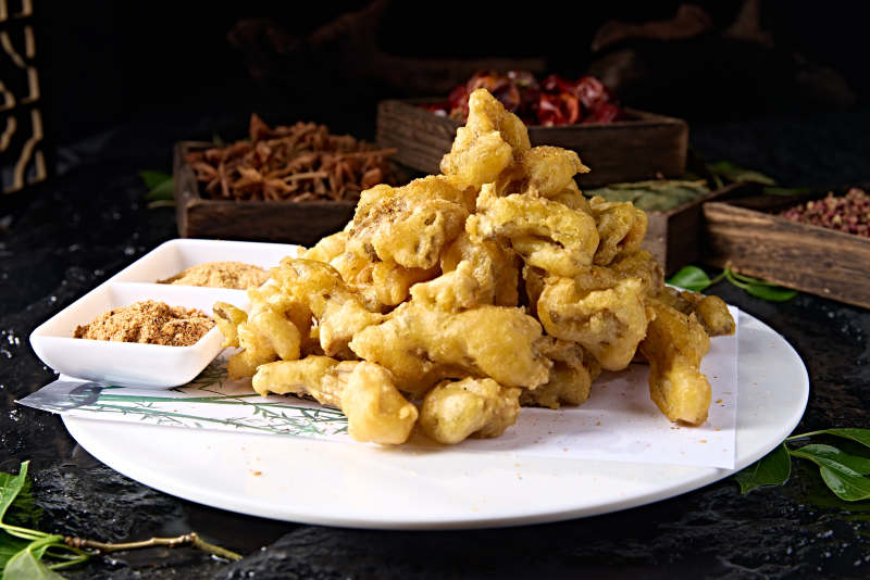中餐美食裹面油炸平蘑菇