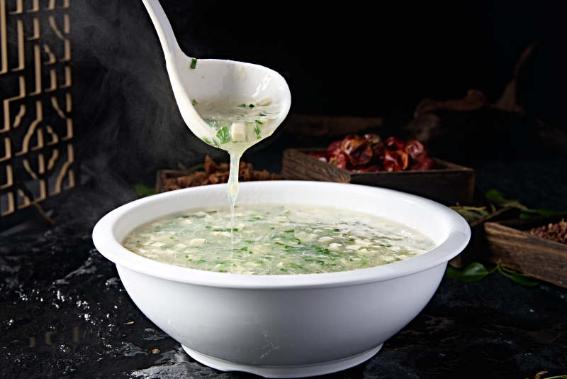 中餐美食葱香蛋花豆腐羹
