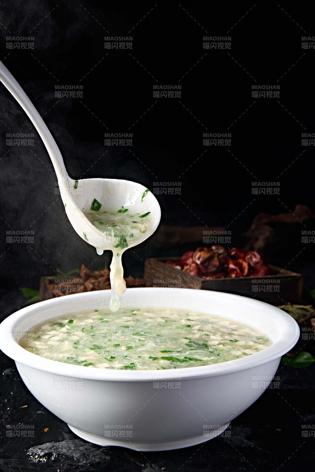 中餐美食葱香蛋花豆腐羹