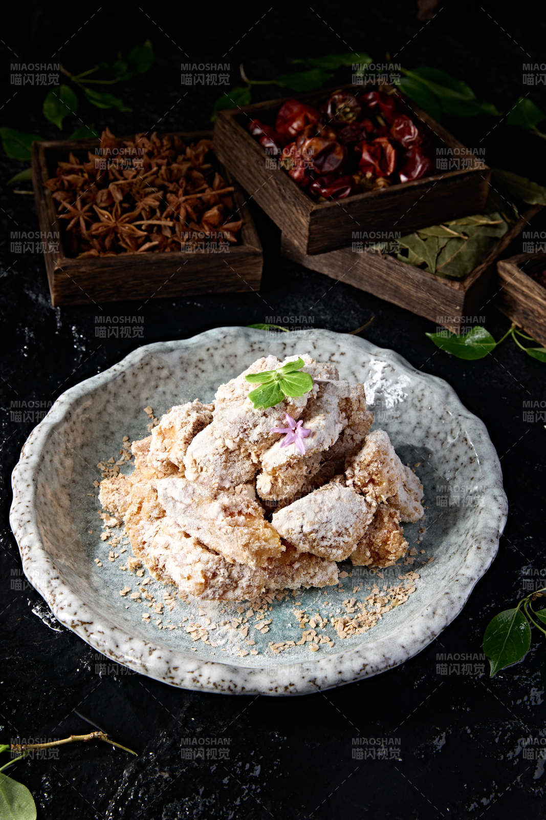 中餐美食糖霜麦片焗红薯块