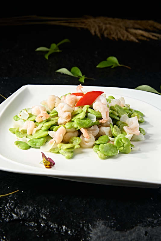 中餐美食百合蚕豆清炒大虾仁