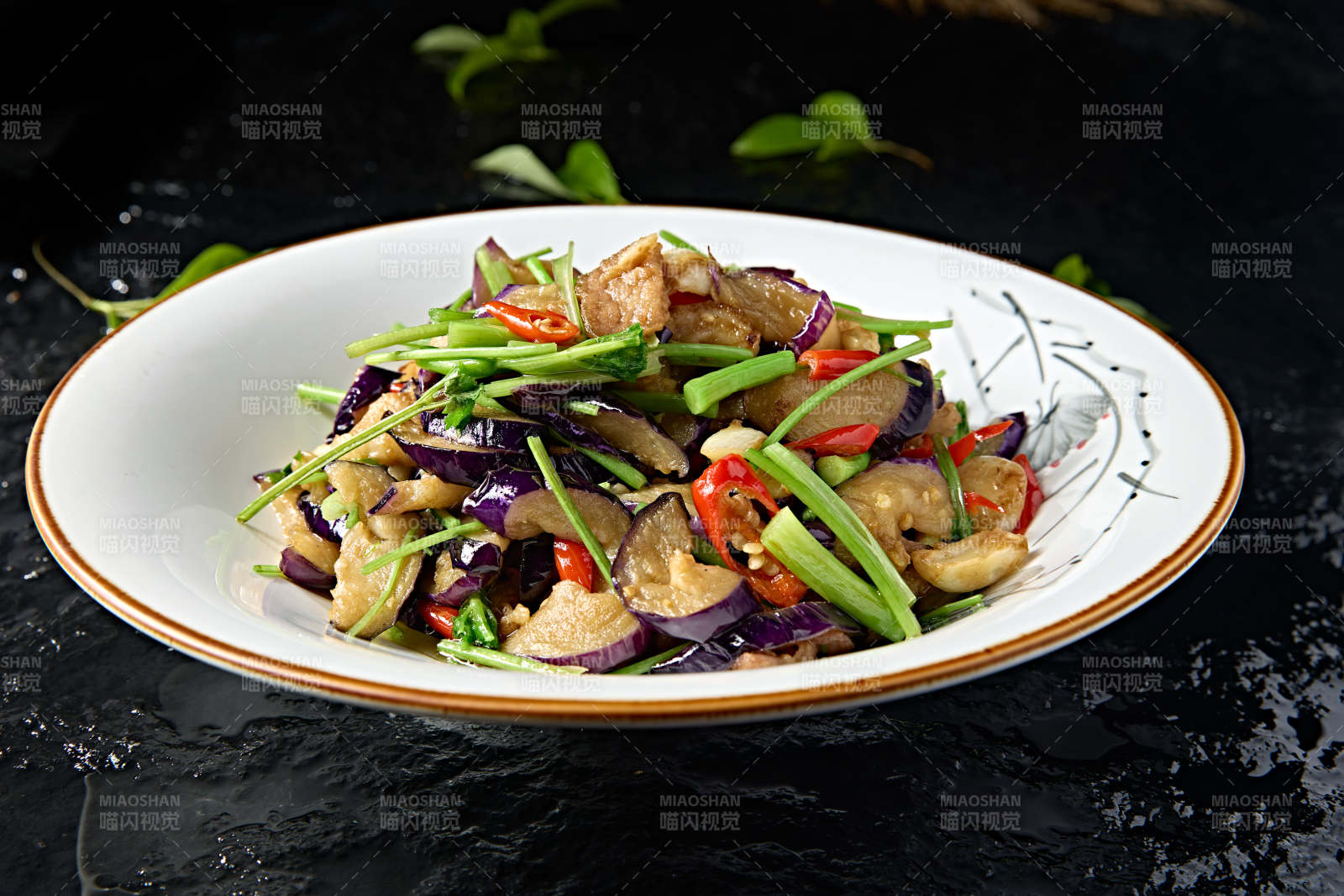 香菜蒜沫米椒五花肉烧带皮茄子