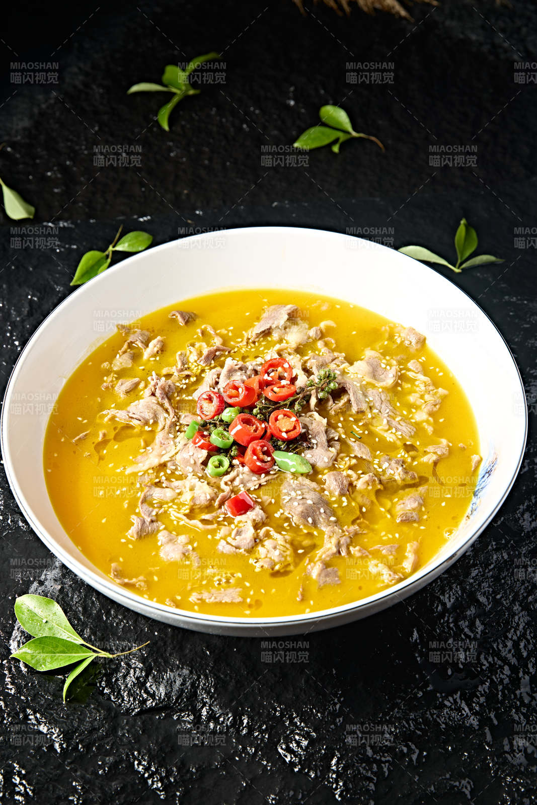 中餐美食香辣酸汤肥羊肉