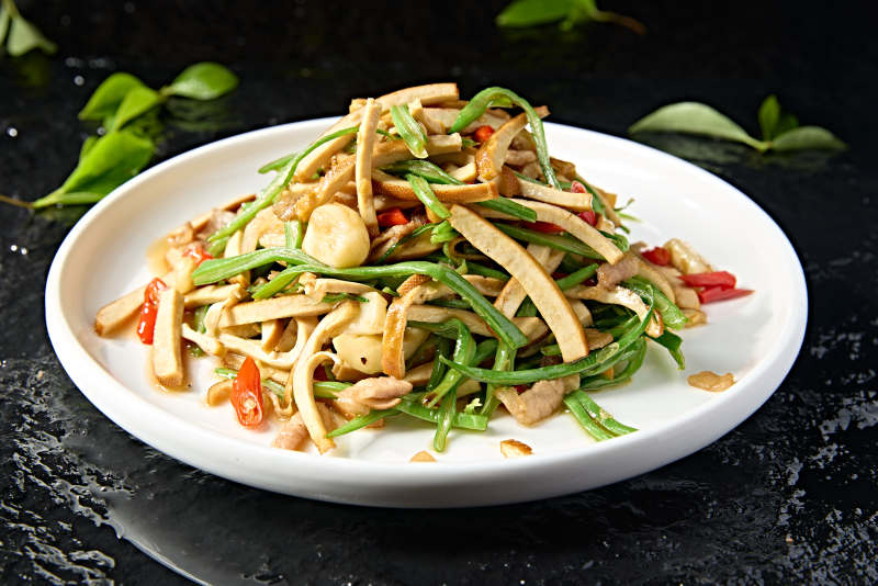 蒜香豆角丝米椒肉丝炒香干