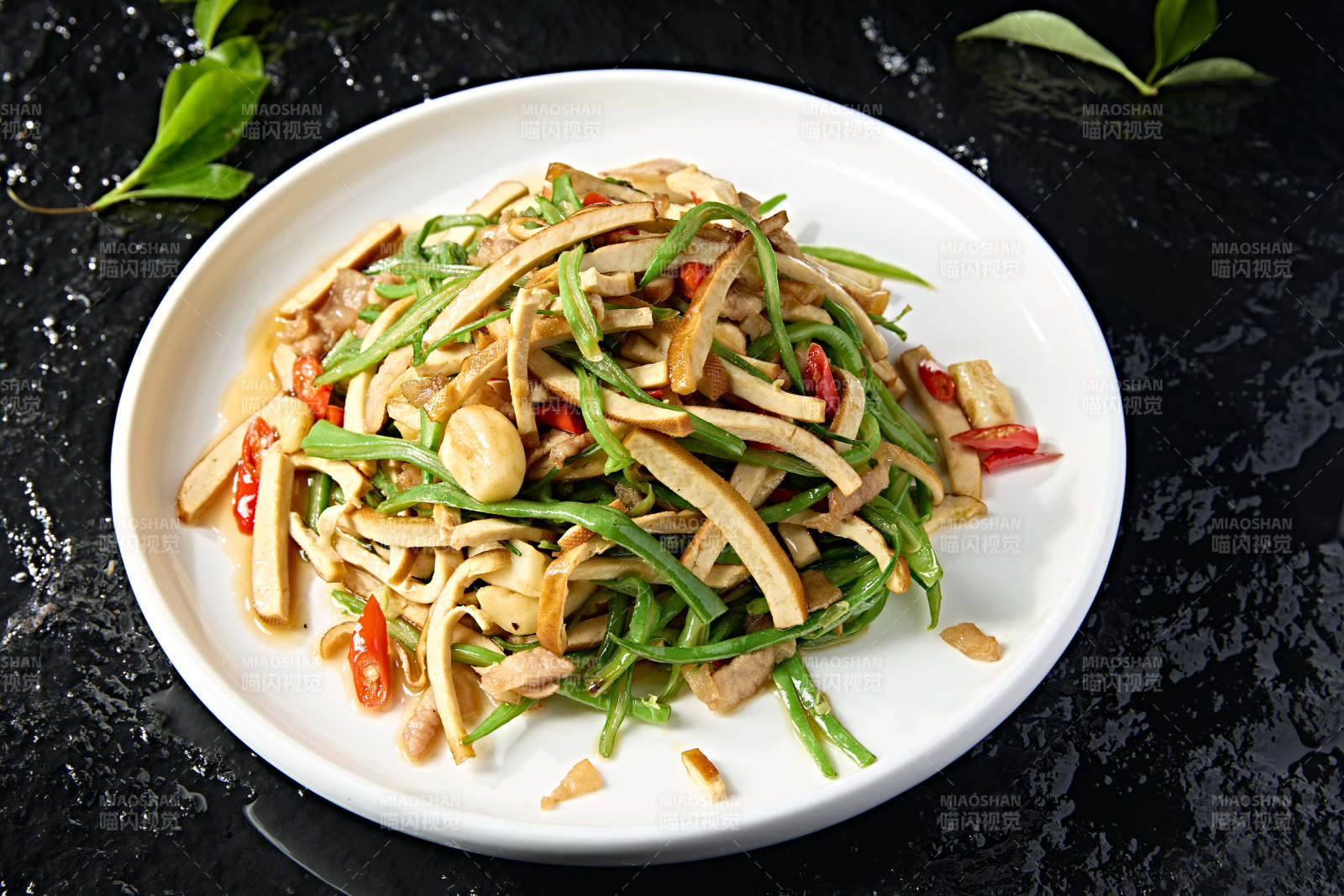 蒜香豆角絲米椒肉絲炒香干