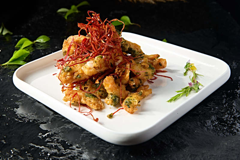 总参没事辣椒丝葱香炸大虾