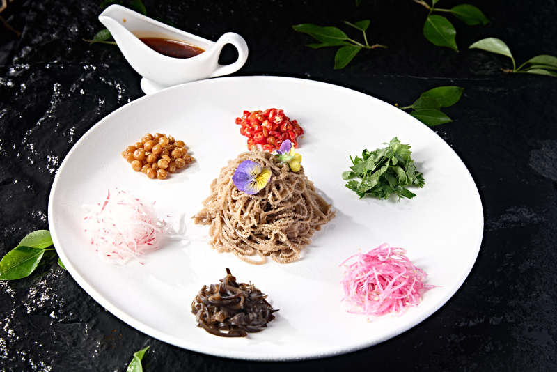 美味凉菜五彩浇汁拌毛肚丝