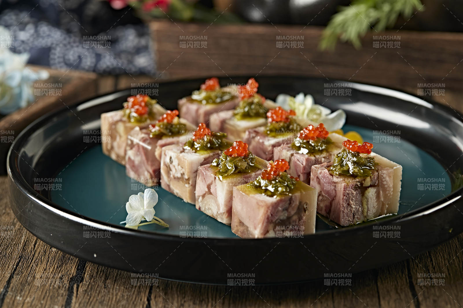 五香皮冻压肘花-摄影图