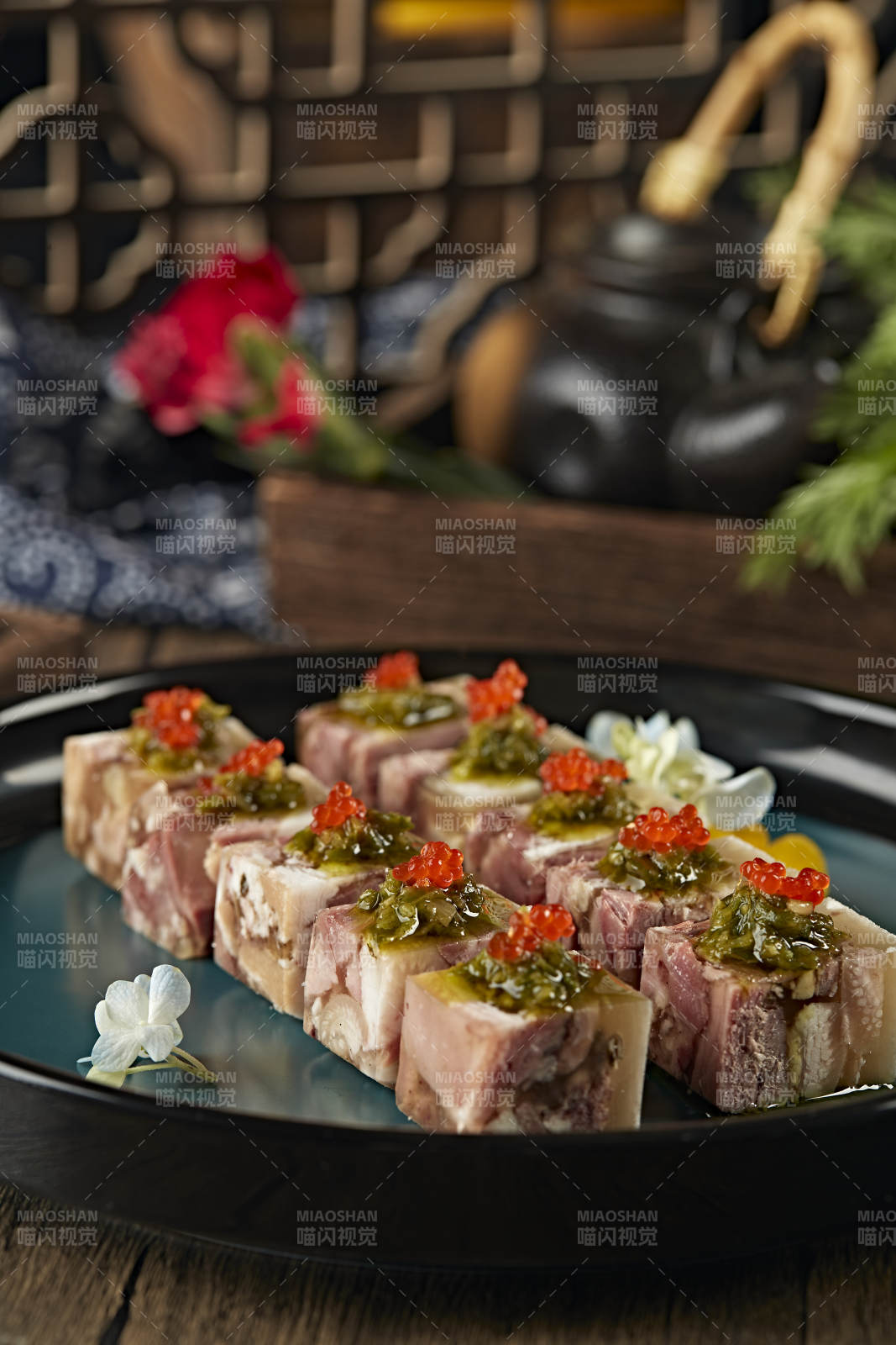 五香皮冻压肘花-摄影图