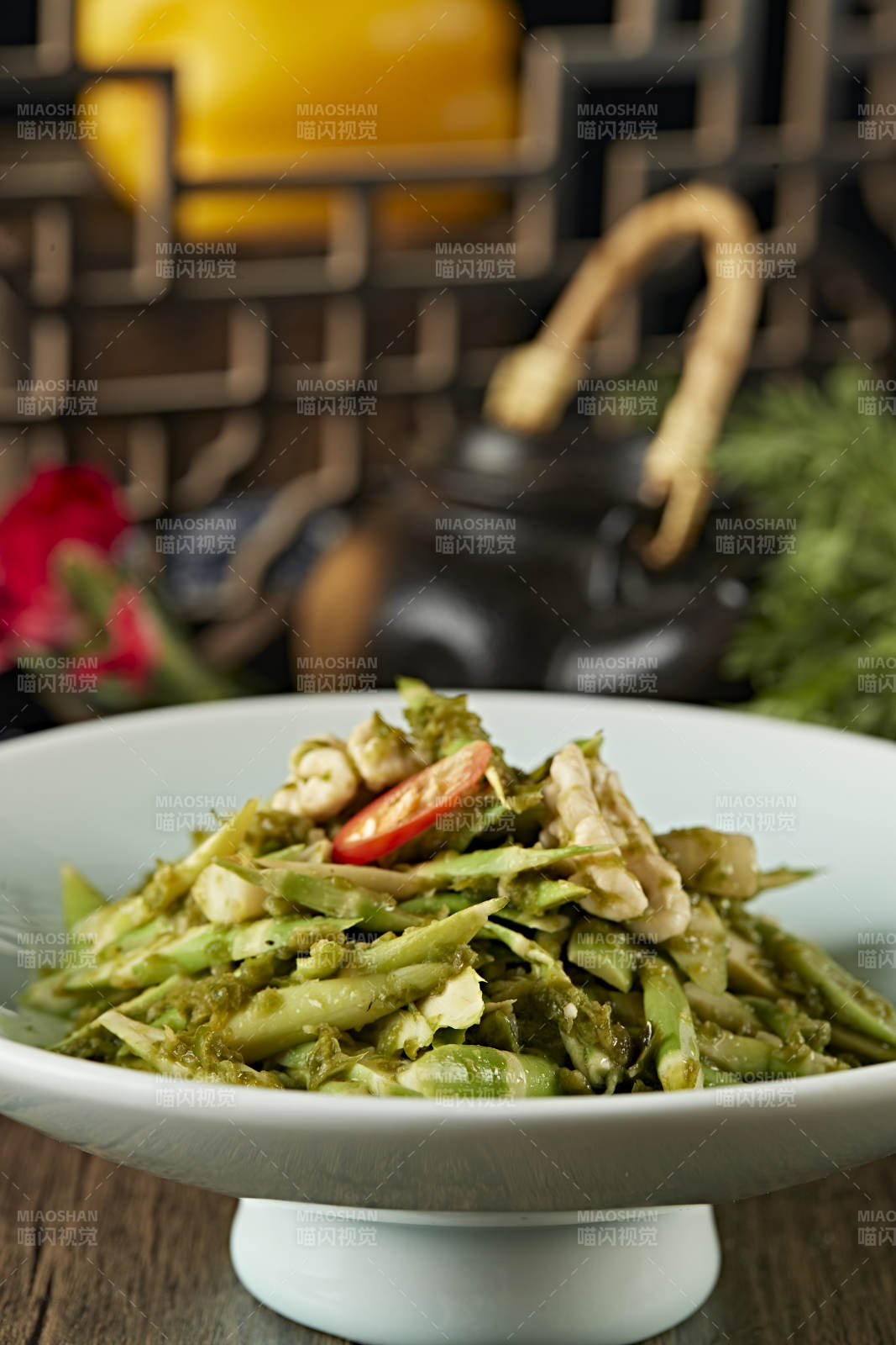 燒椒醬巧拌桃仁春筍段