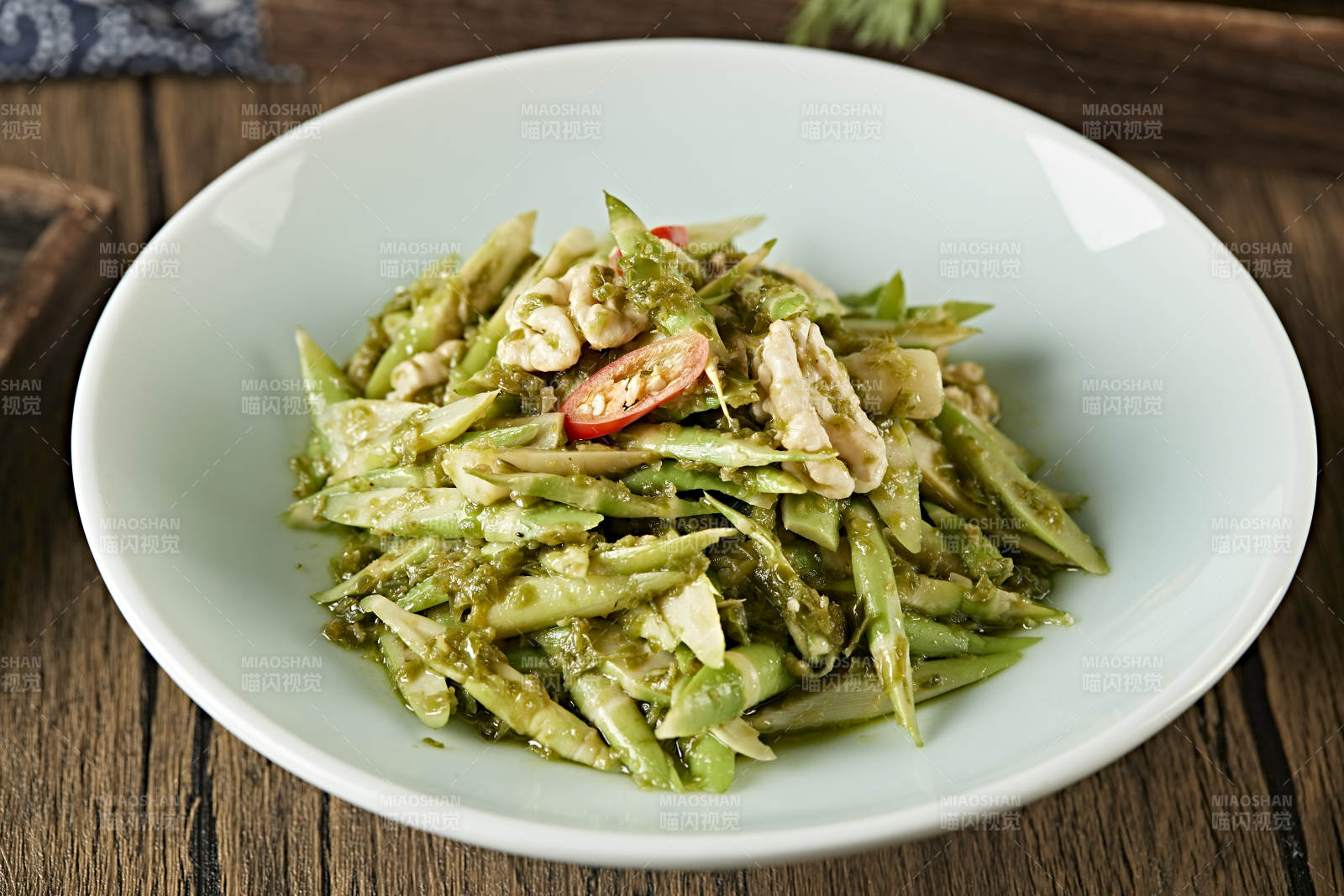 燒椒醬巧拌桃仁春筍段