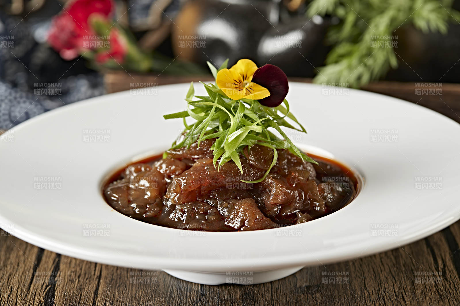 红油凉拌老醋蛰头-摄影图