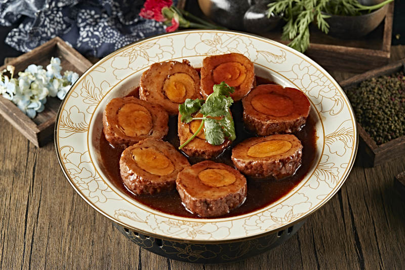 浇汁红烧凤眼丸子