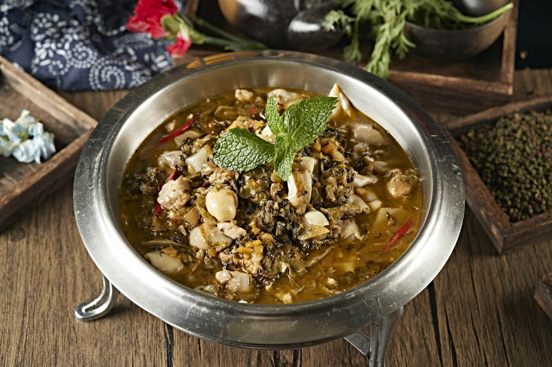 酸汤酸菜炖鱼杂