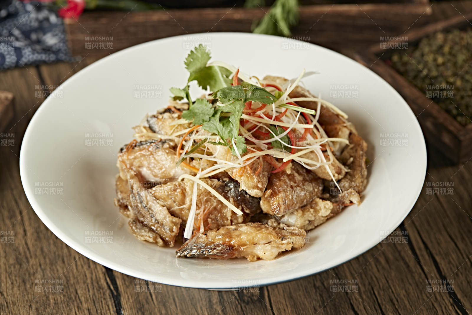 美味香酥带鱼段